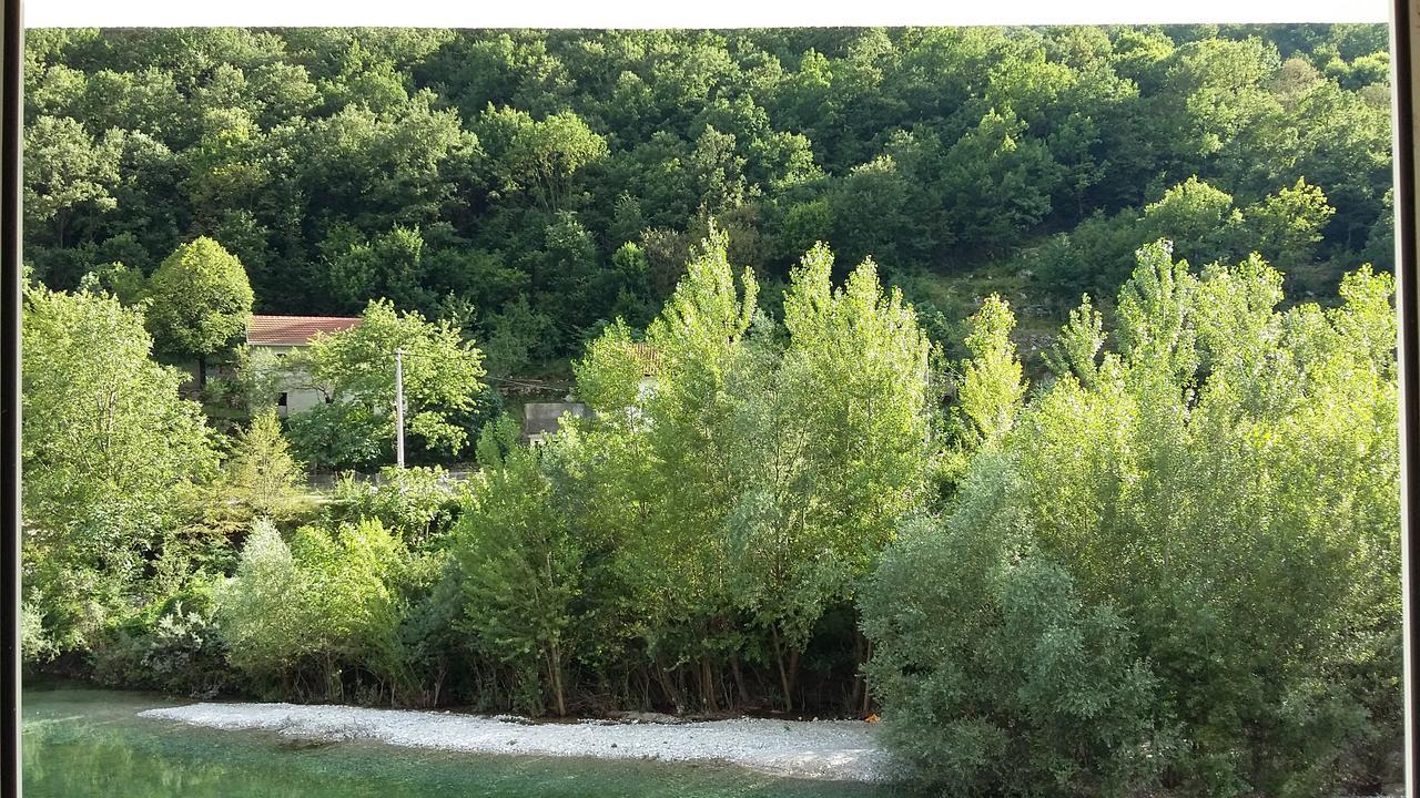 Motel And Restaurant Odusak Dreznjak Esterno foto